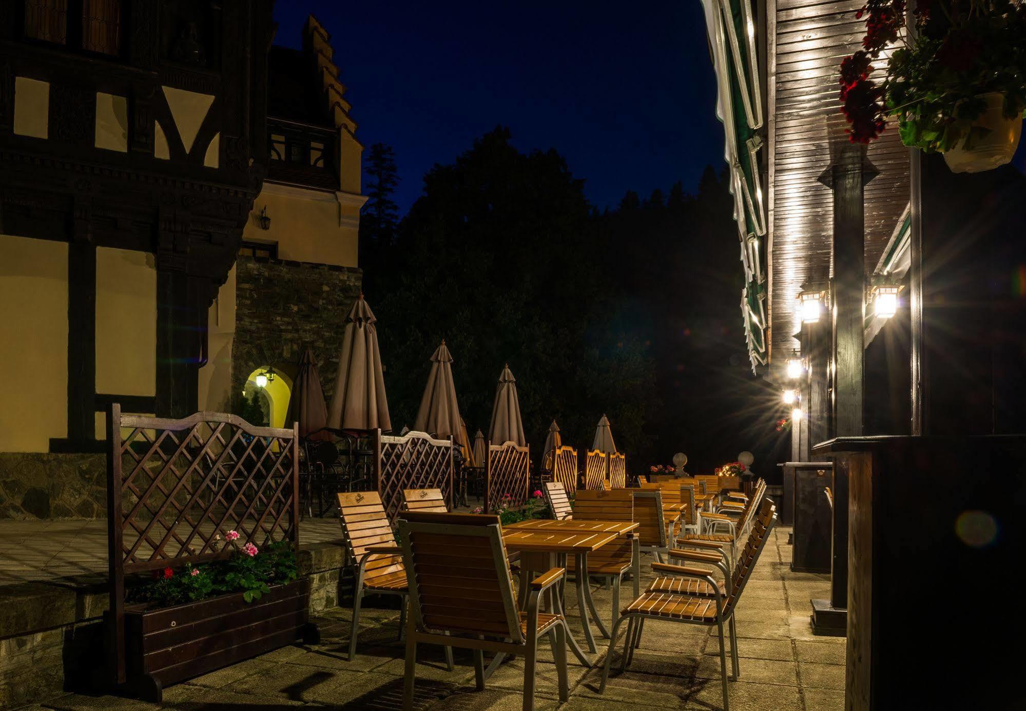 Complex La Tunuri - Vila Economat Hotel Sinaia Exterior foto